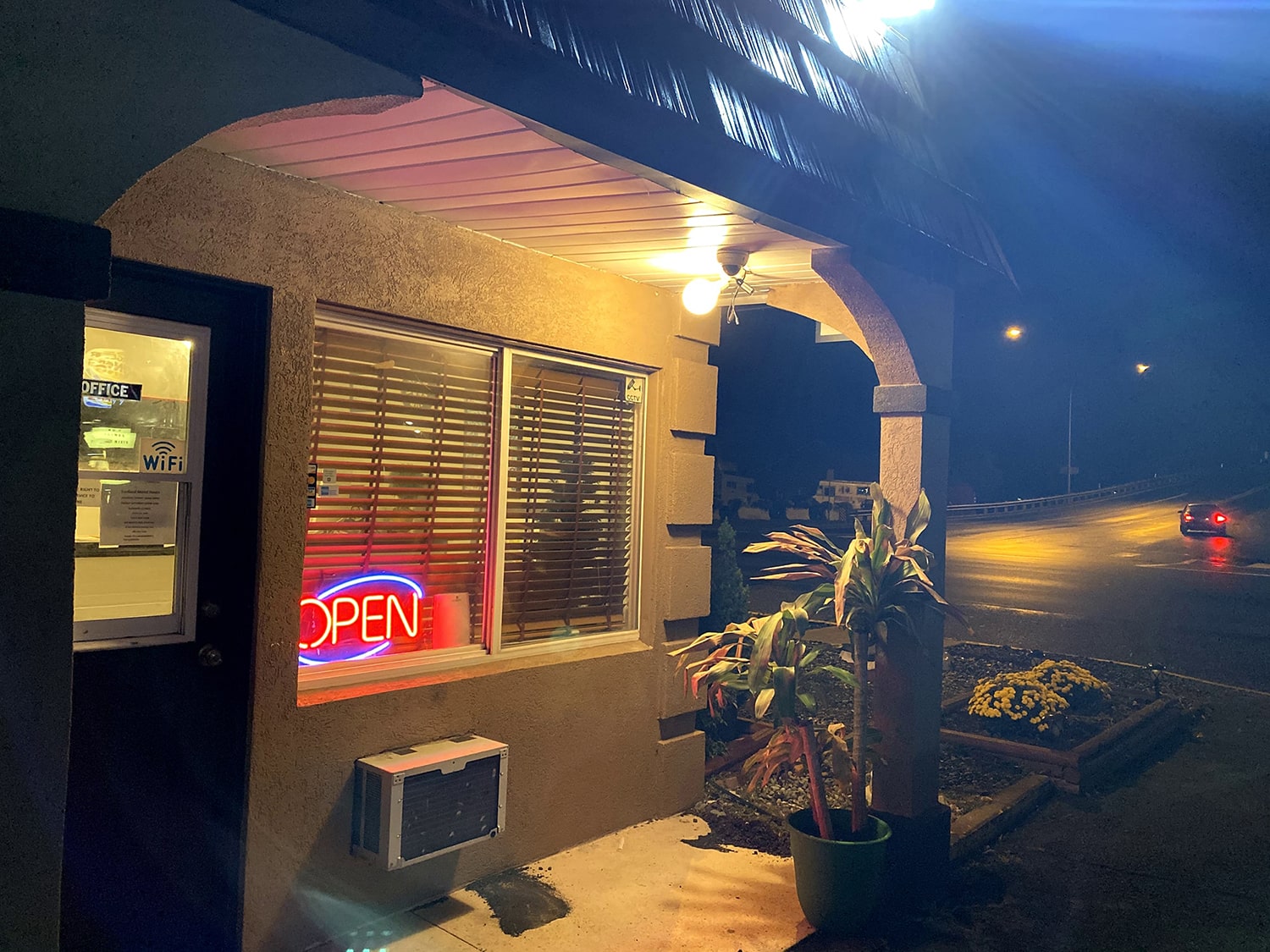 Pictures to help you experience Sunland Inn Motel Ephrata WA Sunland